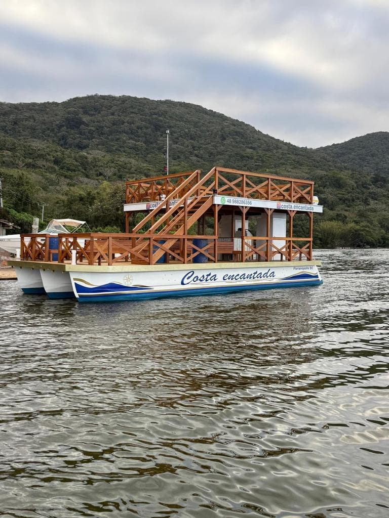 Catamarán en la Lagoa da Conceição