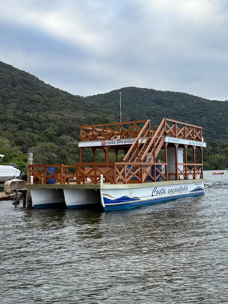 Catamarán en la Lagoa da Conceição
